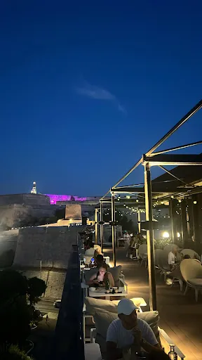 Dantès Skylounge